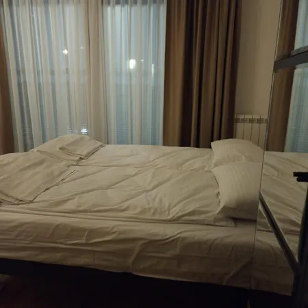 Apartament Majski Bor *