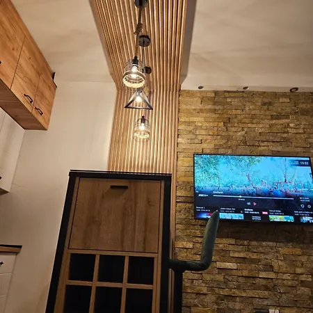 Majski Bor アパート *