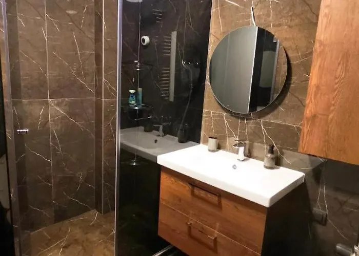 Majski Bor アパート ズラティボール