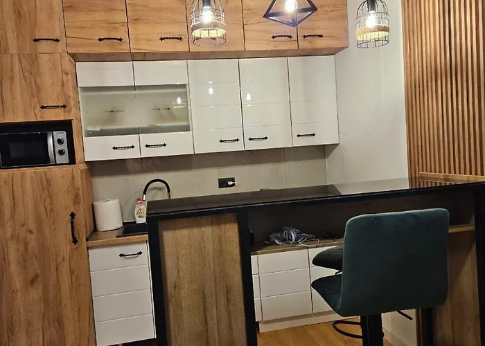 Majski Bor アパート ズラティボール