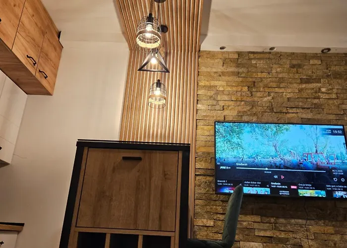 Majski Bor アパート *